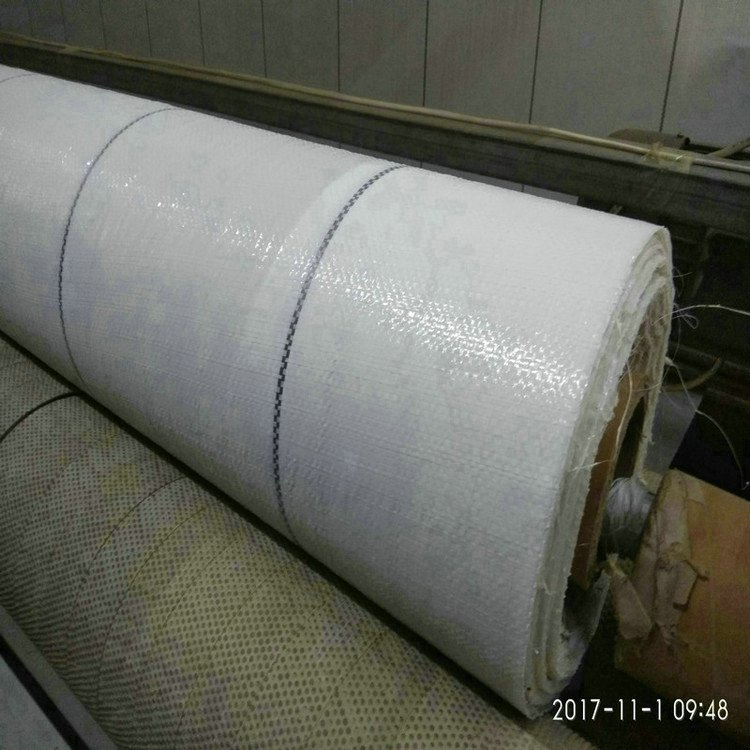 福建塑編布產(chǎn)品選購(gòu)指南 PP、PE與PET材質(zhì)對(duì)比分析